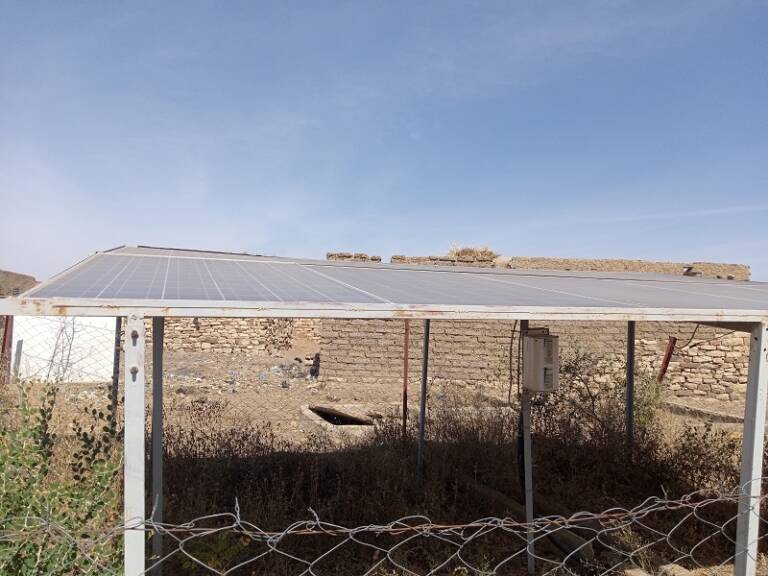 Installation Paneaux solaire pour eau potable à Kani gogouna CAS